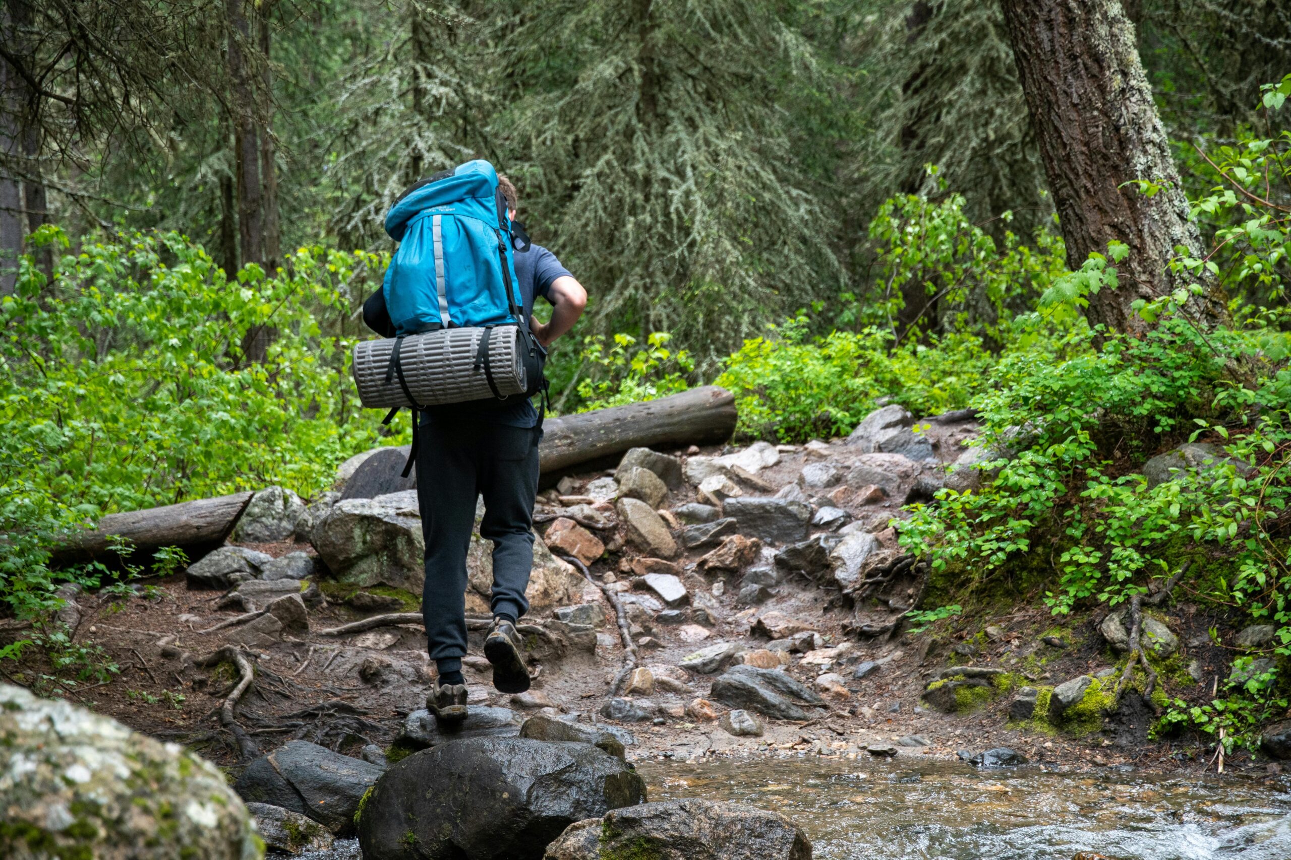 trekking