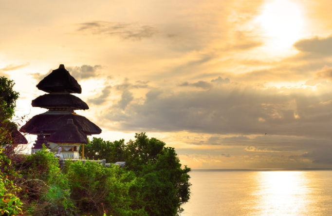 tempat wisata di uluwatu