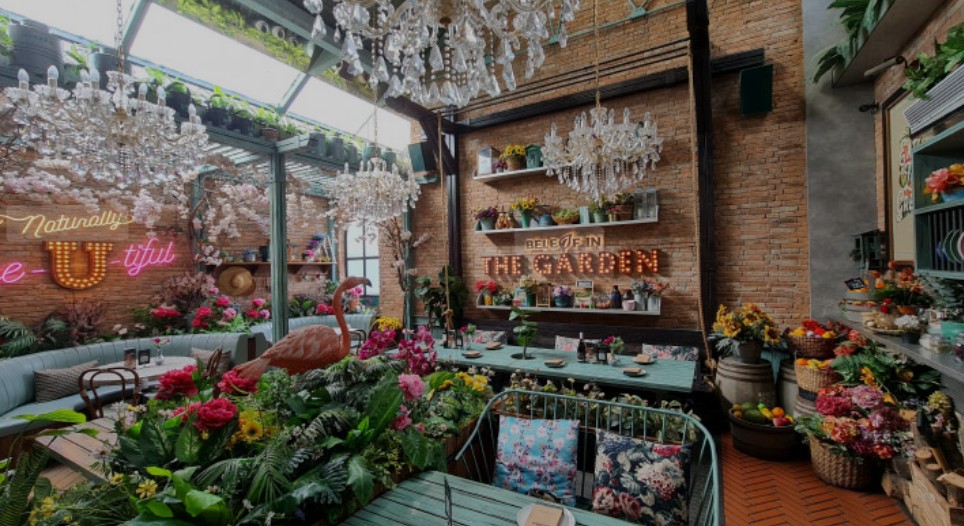 the garden tempat makan keluarga
