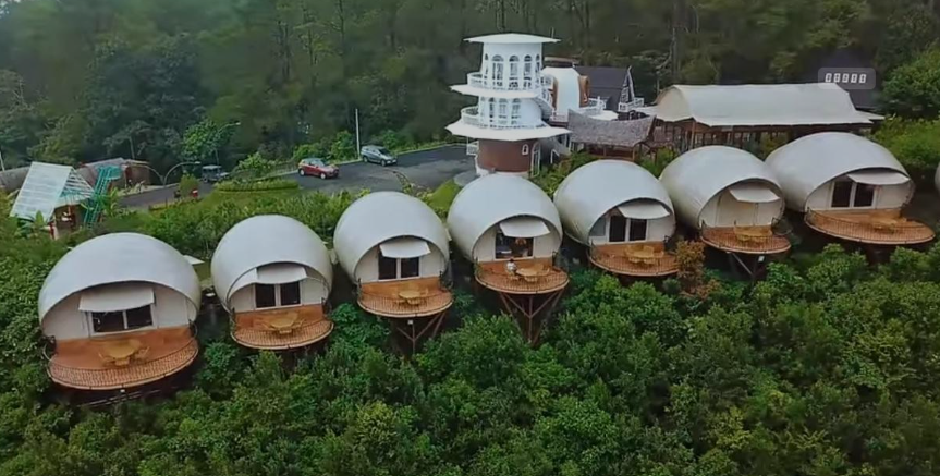 asstro highland glamping
