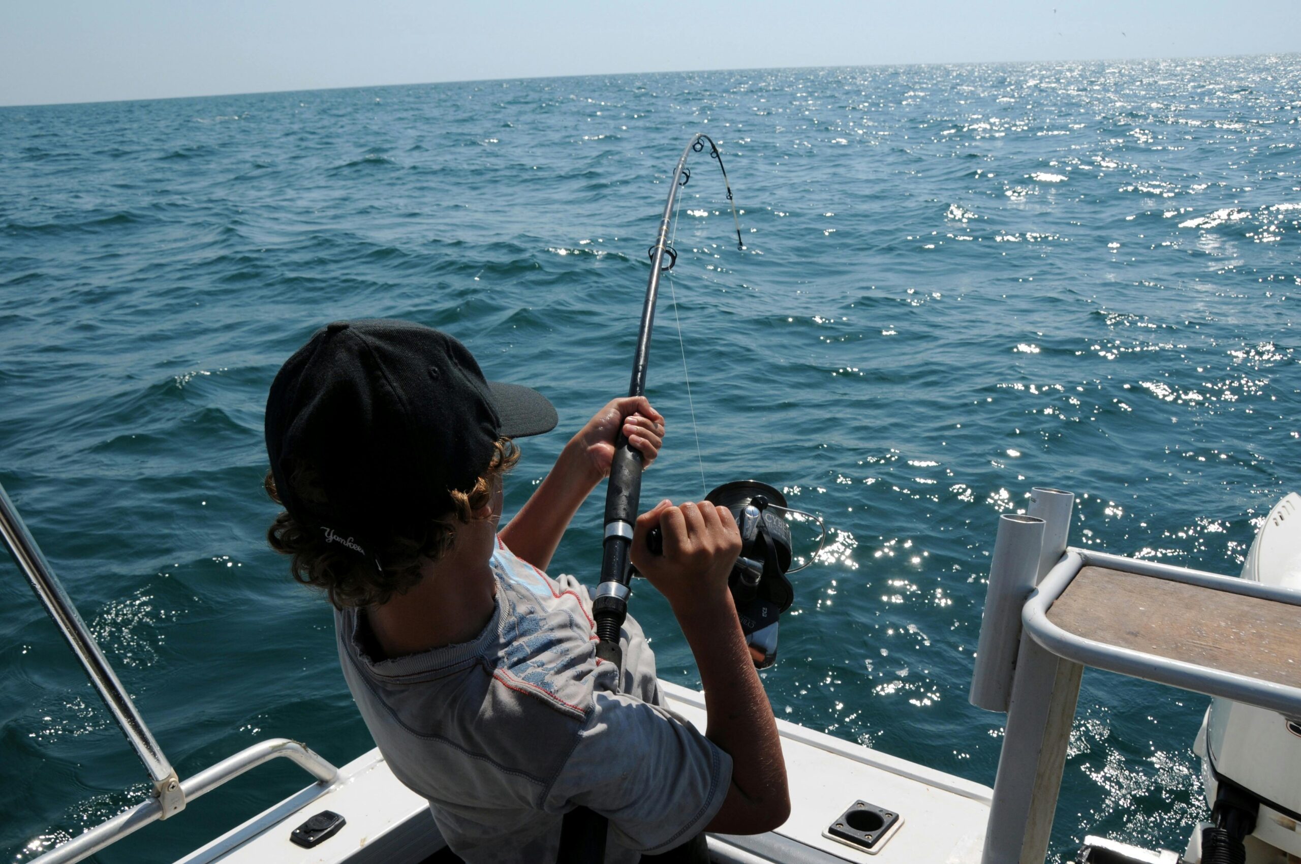 paket mancing di laut